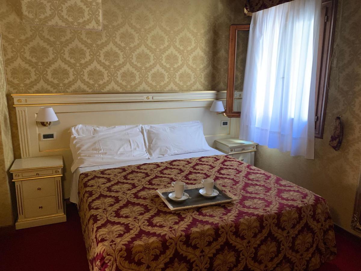 Hotel Casa Margot à Venise Extérieur photo